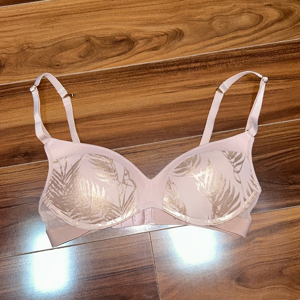 32B Lively wireless lightly padded bra